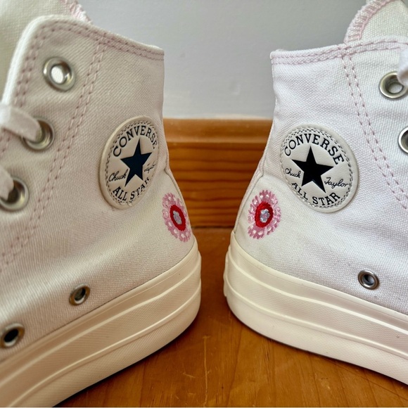 Converse Women's Platform Floral Embroidery High Top Sneakers | Size 5.5 - Picture 7 of 12